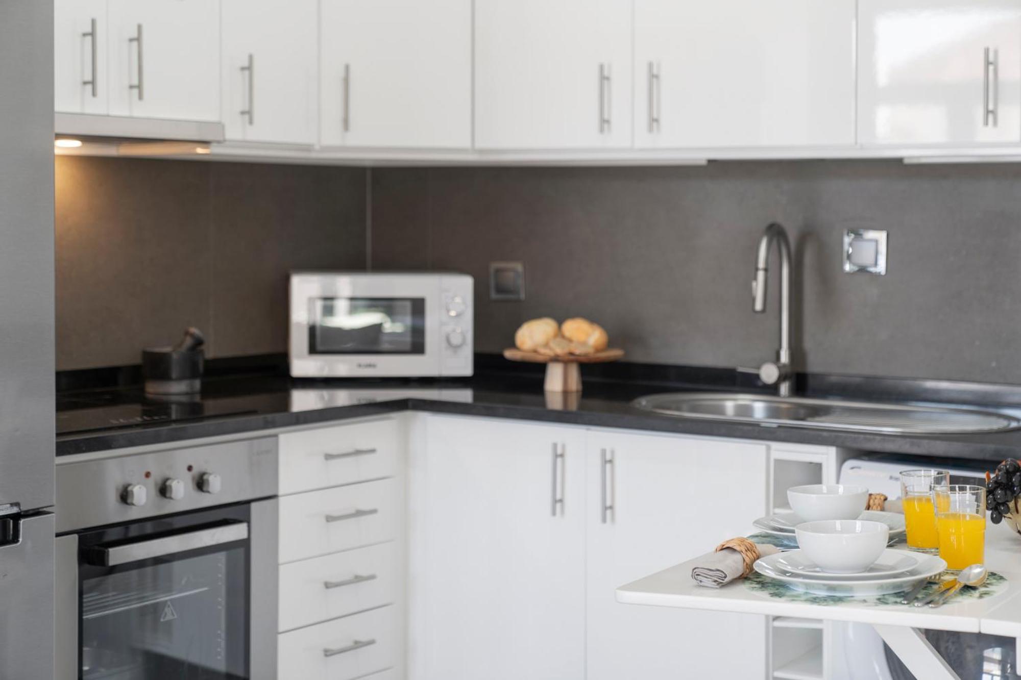 Apartamento Do Carmo By An Island Apart 푼샬 외부 사진