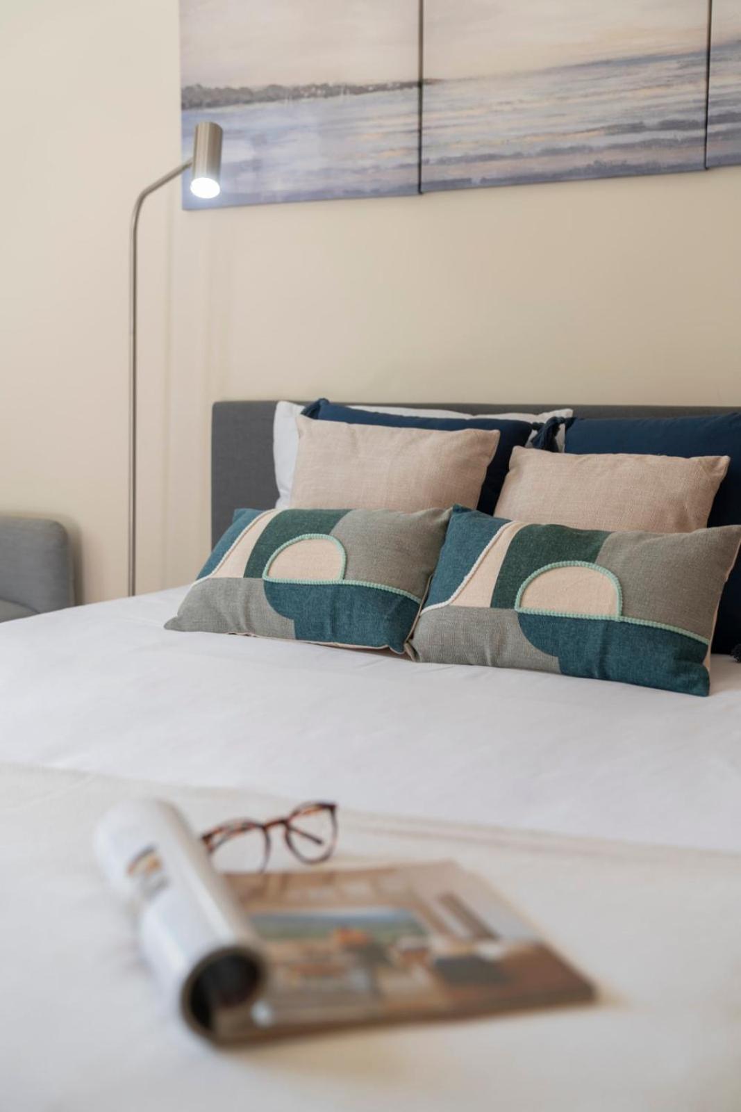 Apartamento Do Carmo By An Island Apart 푼샬 외부 사진