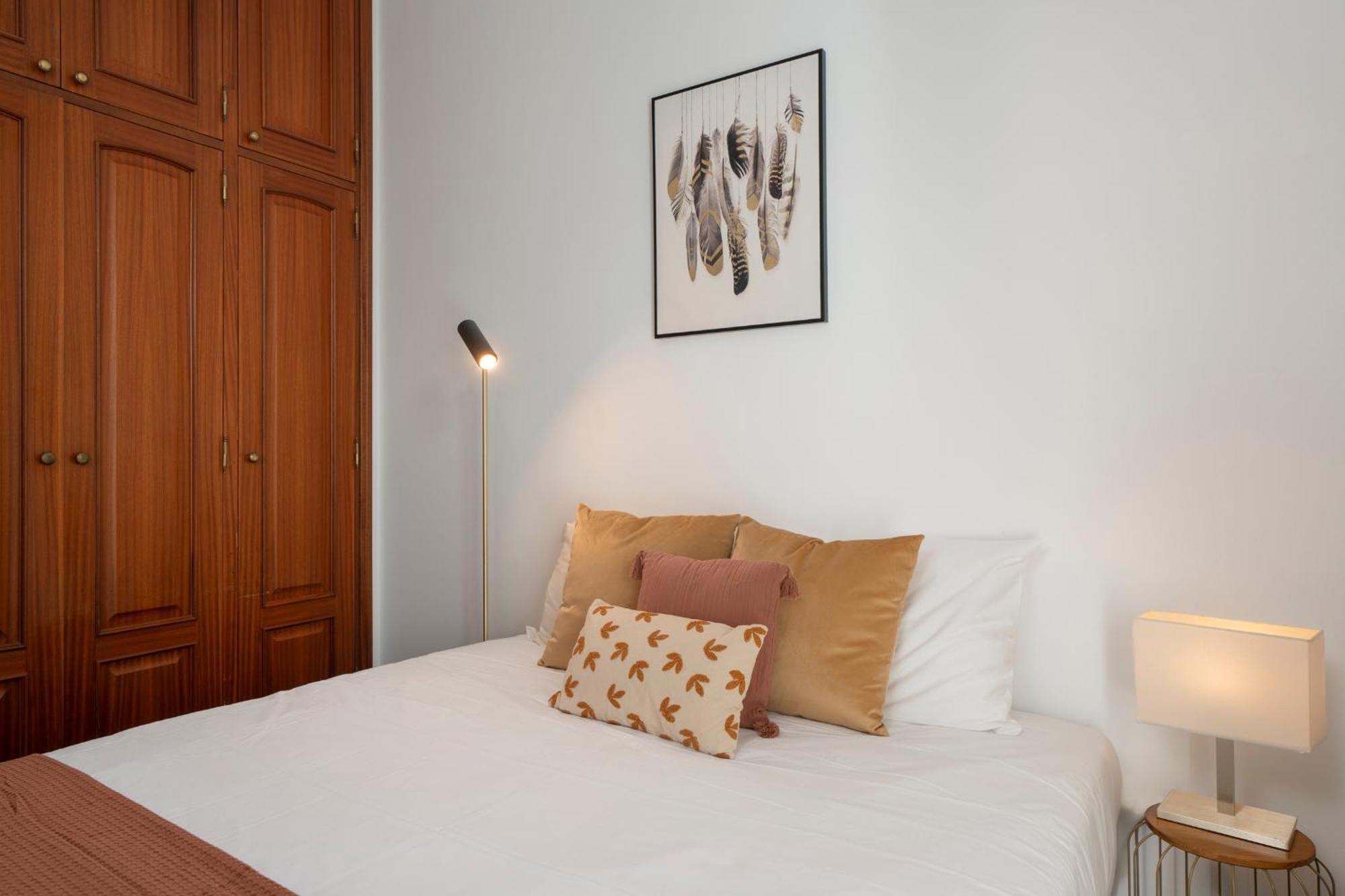 Apartamento Do Carmo By An Island Apart 푼샬 외부 사진